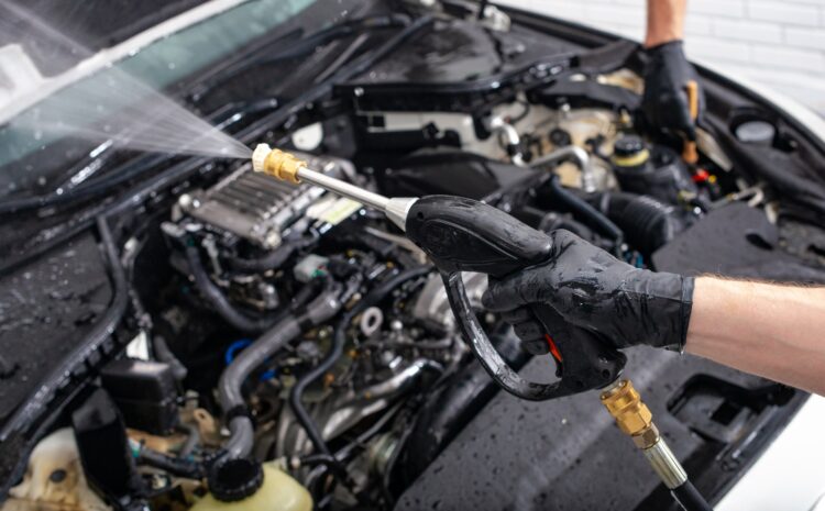 Car detailing maintenance cleaning engine high pressure washing Car detailing maintenance cleaning engine high pressure washing